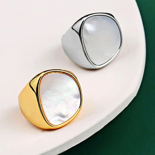 Clover Signet Ring