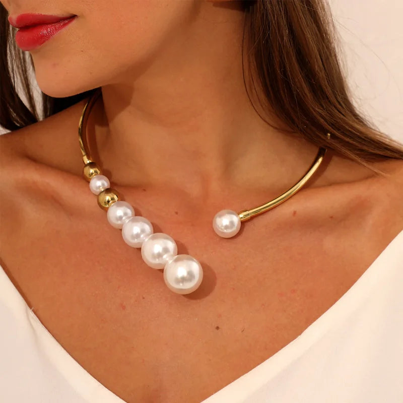 Emma Pearl Necklace