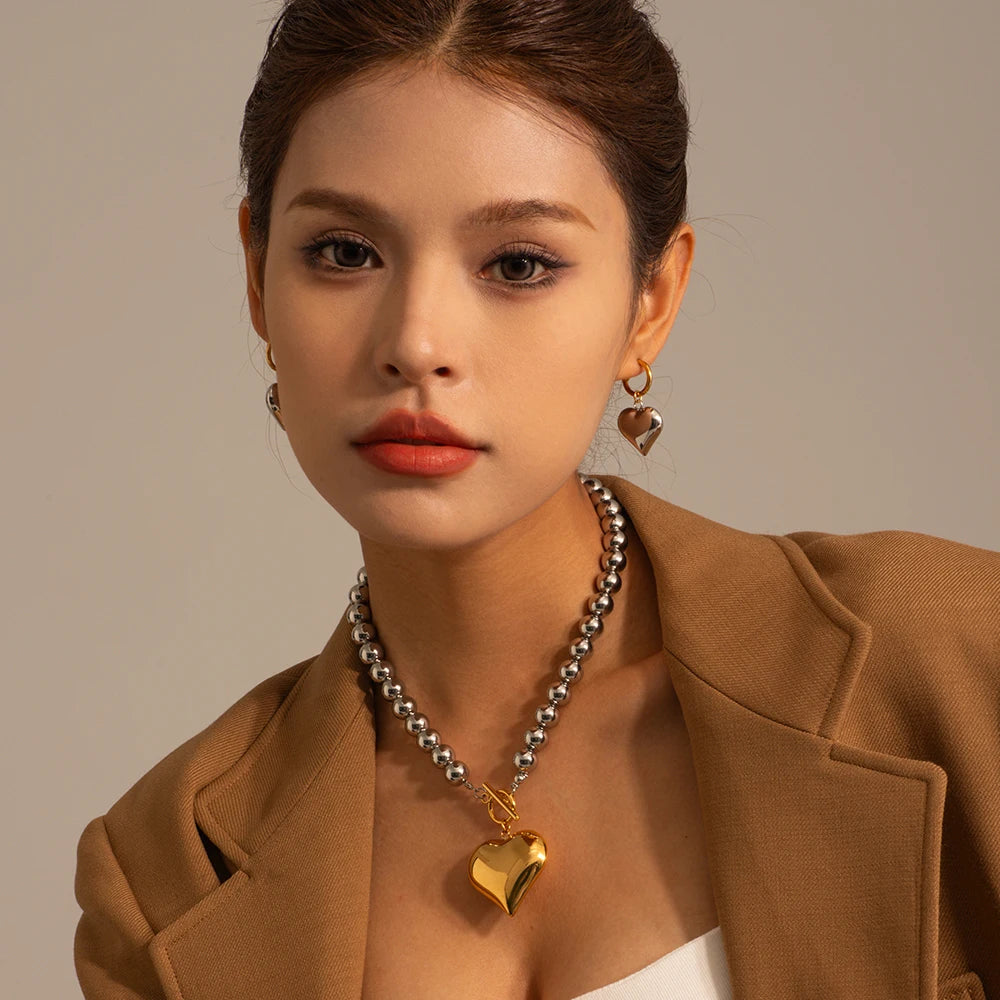 Sofia Pearl Necklace 18k Gold Plated