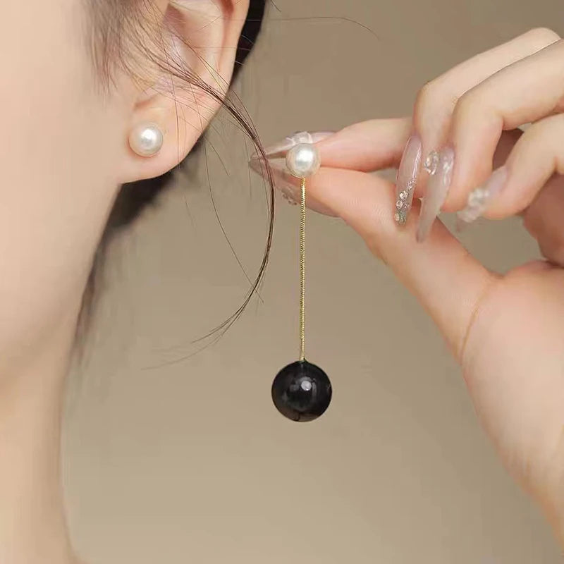 Black and White Color Earring