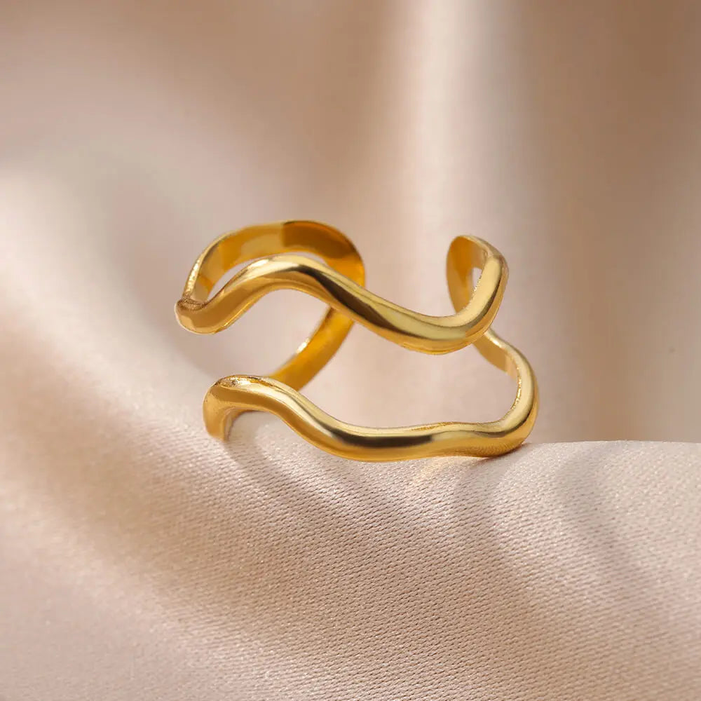 Leah Ring Gold